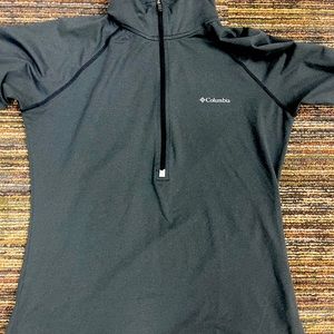 Columbia Omni heat woman’s medium quarter zip